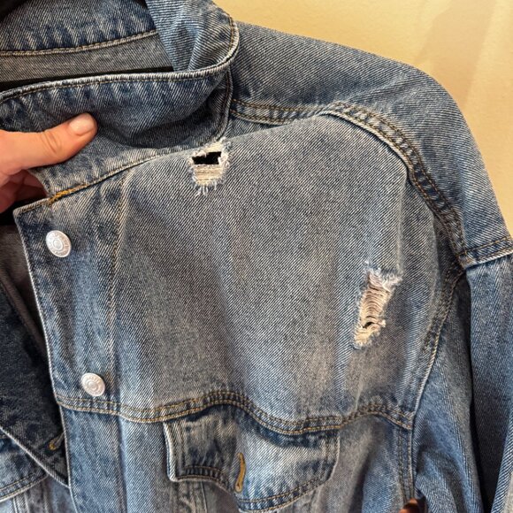 Wild Fable Oversized Distressed Denim Jacket - Picture 4 of 7